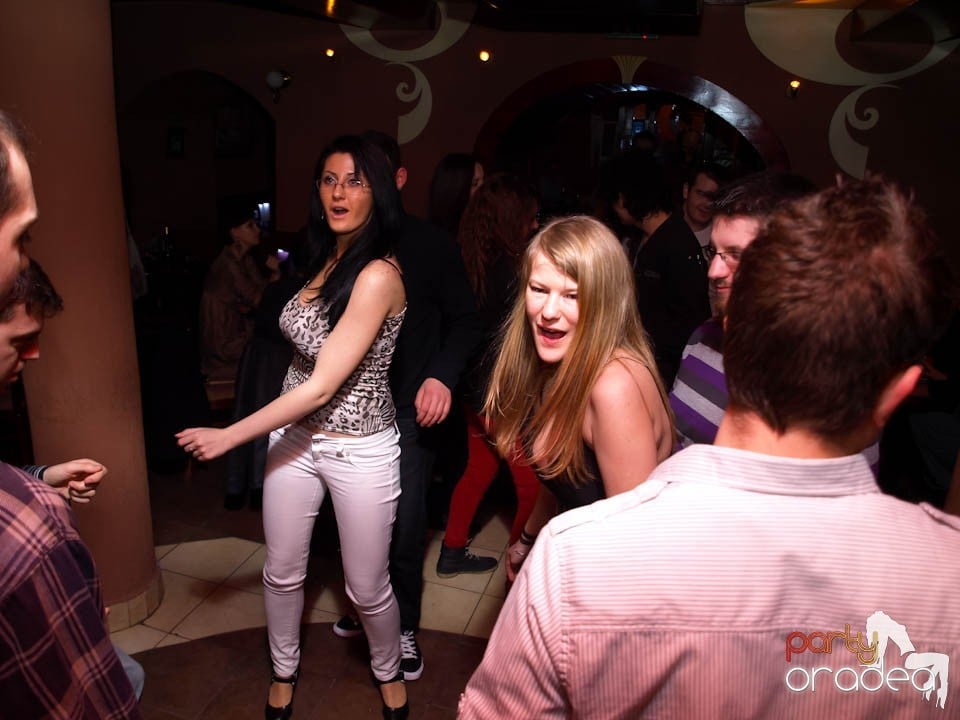 DJ Cristiano la butoane în Chanson, 