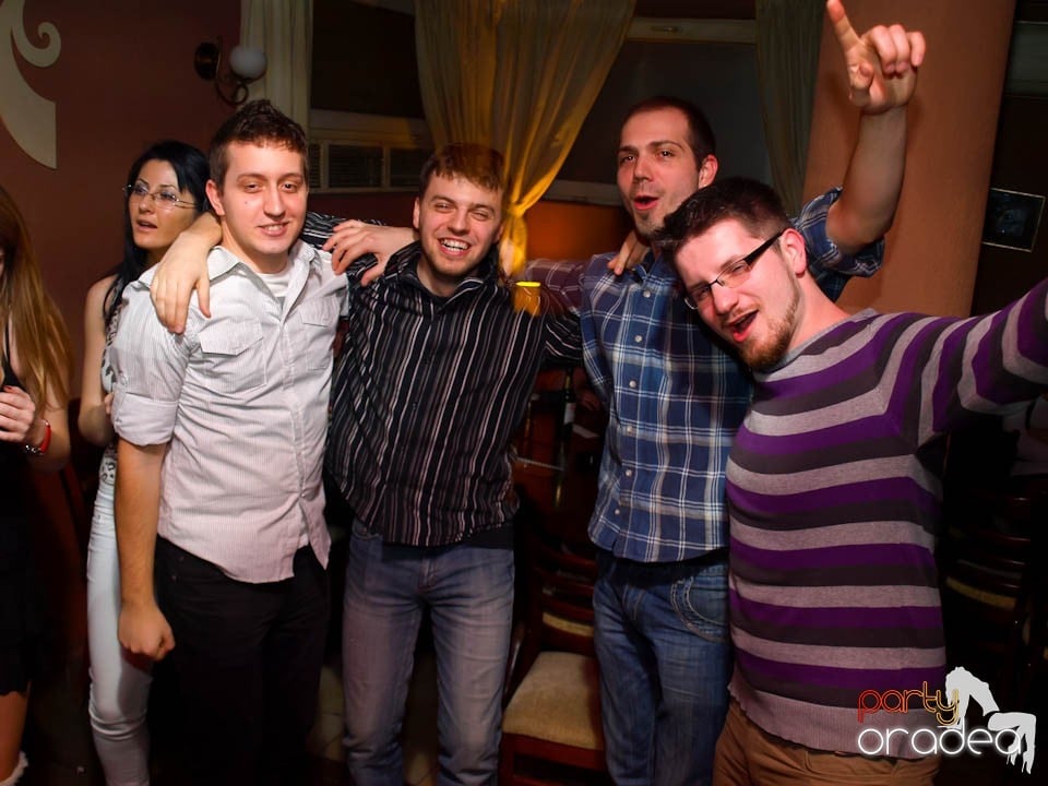 DJ Cristiano la butoane în Chanson, 