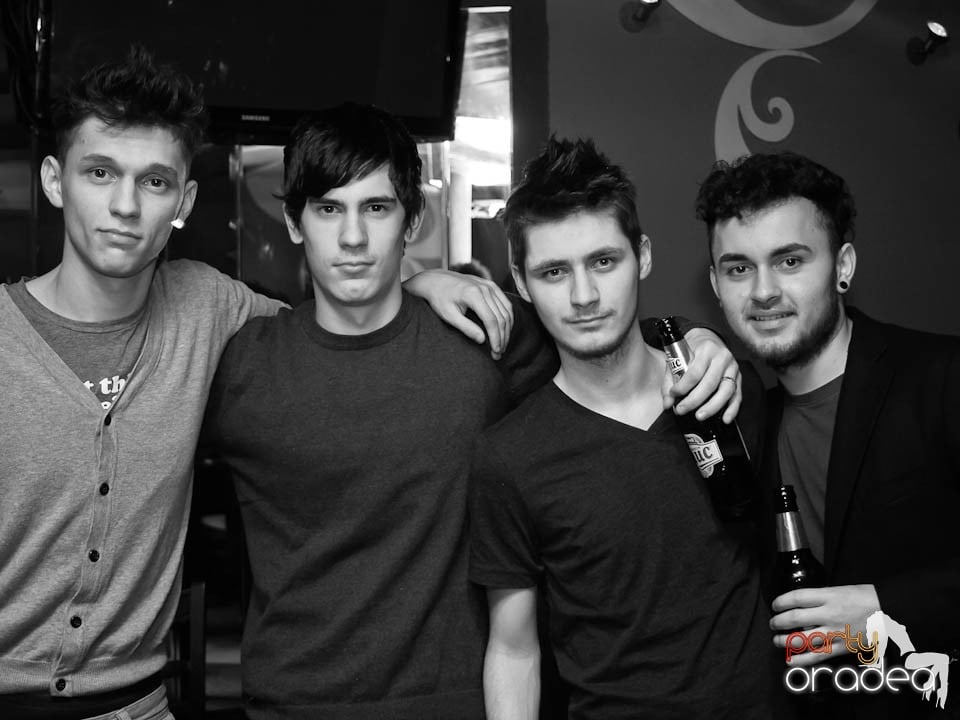 DJ Cristiano la butoane în Chanson, 