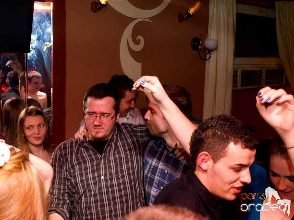 DJ Cristiano la butoane în Chanson, 