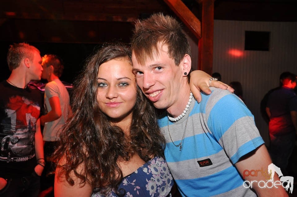 DJ Deka feat. Gabriella în Disco Faház, 