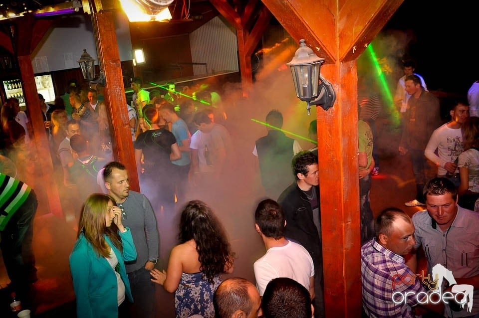 DJ Deka feat. Gabriella în Disco Faház, 