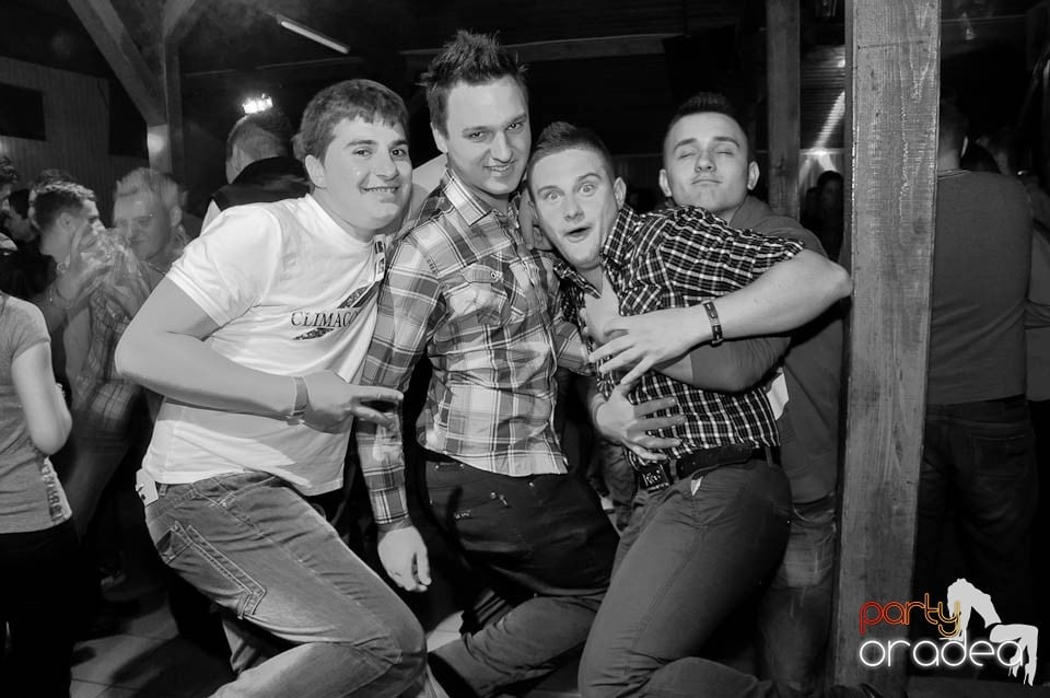 DJ Deka feat. Gabriella în Disco Faház, 