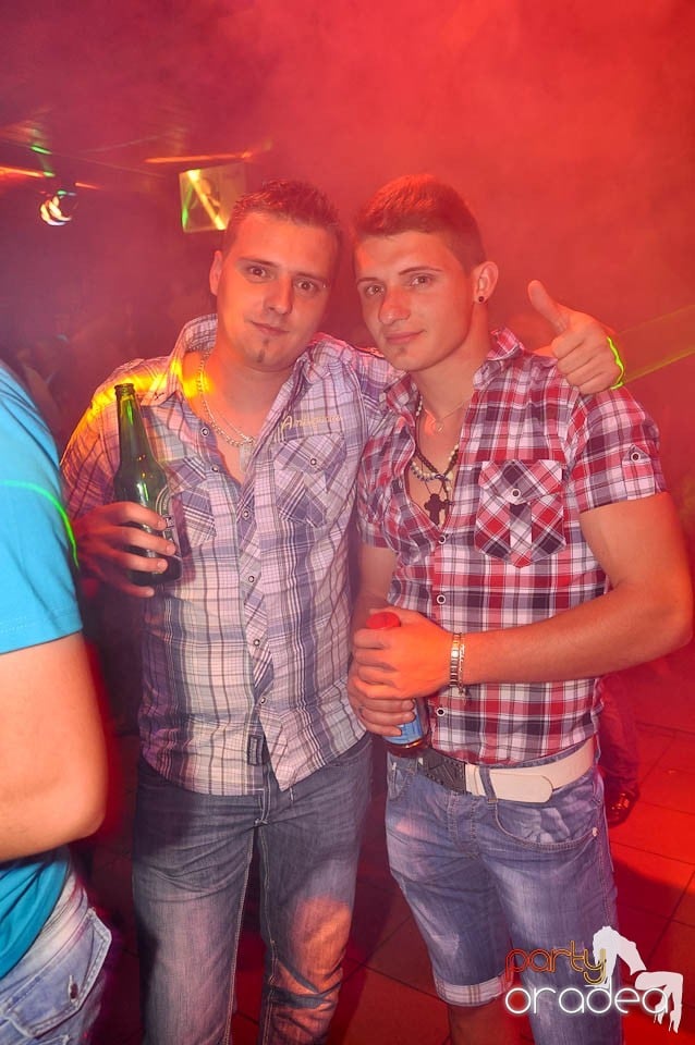 DJ Deka feat. Gabriella în Disco Faház, 