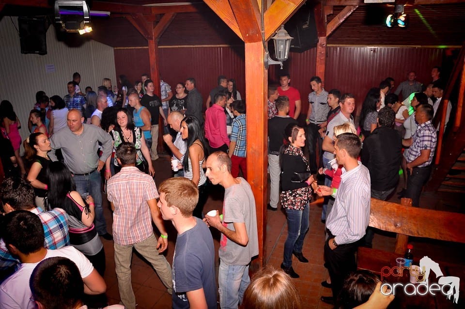 DJ Deka feat. Gabriella în Disco Faház, 