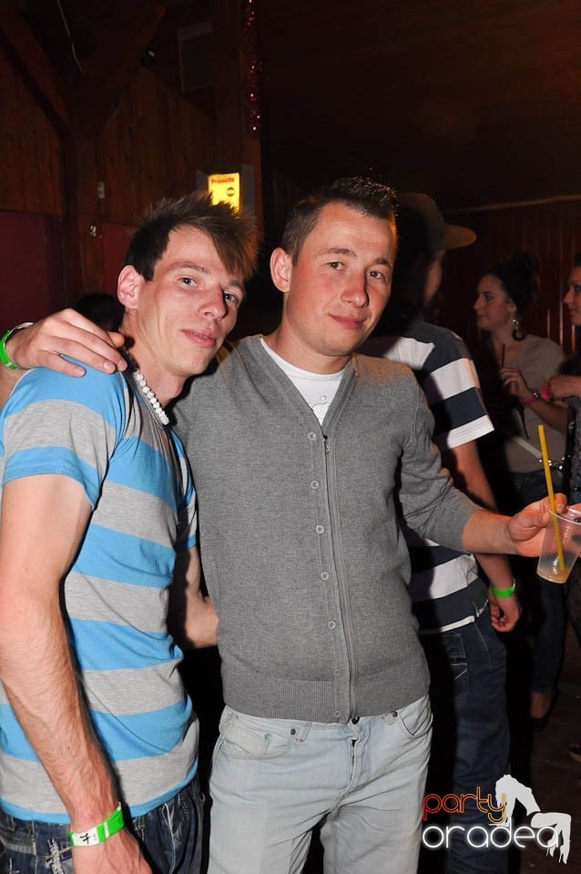 DJ Deka feat. Gabriella în Disco Faház, 