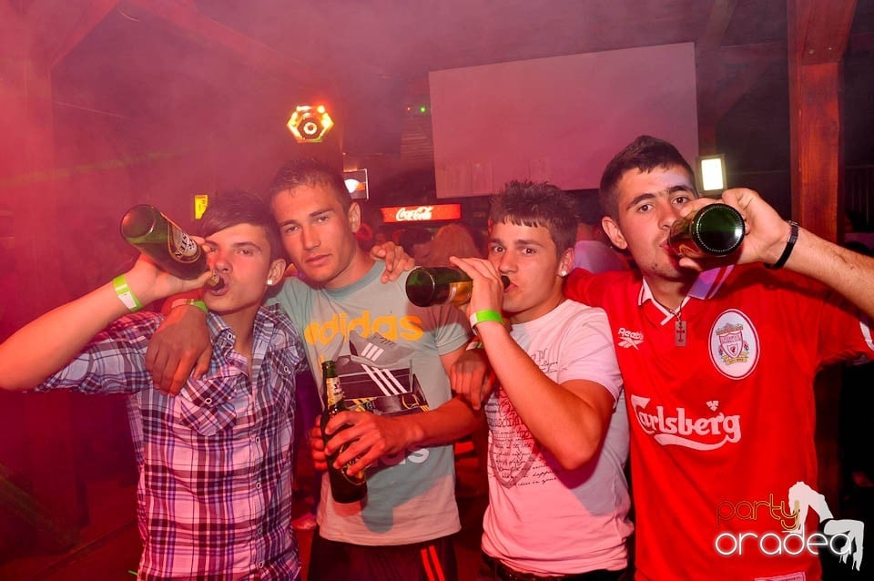 DJ Deka feat. Gabriella în Disco Faház, 