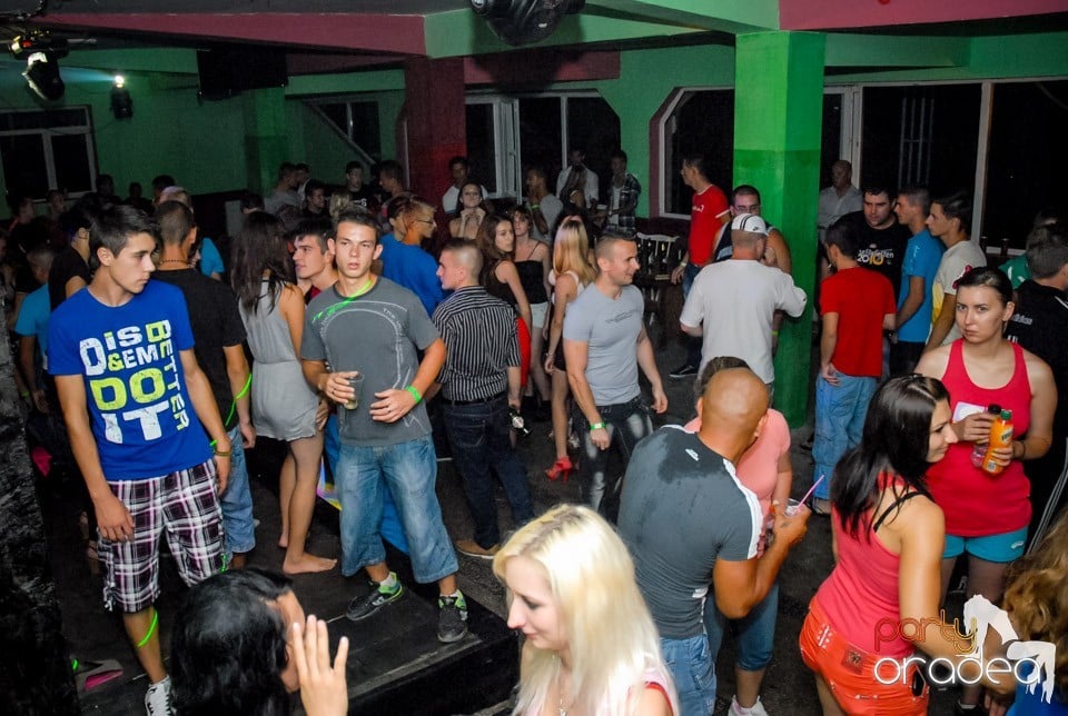 Dj Deka, Royal Party House