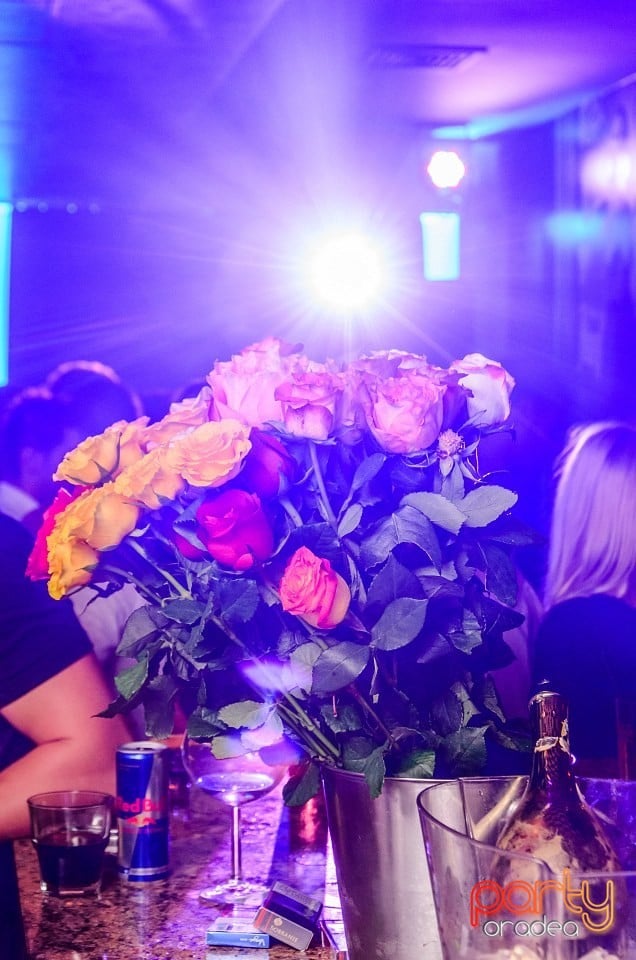 Dj Krisstal, The Lounge