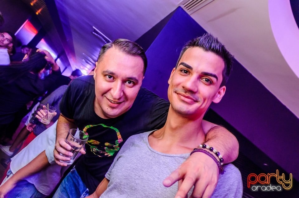 Dj Krisstal, The Lounge