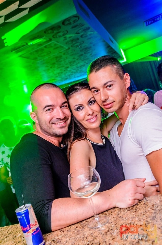 Dj Krisstal, The Lounge