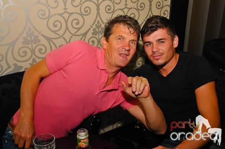 Dj Mahony în Kado Cafe, 