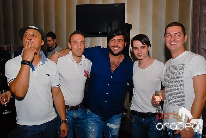 Dj Mahony în Kado Cafe, 