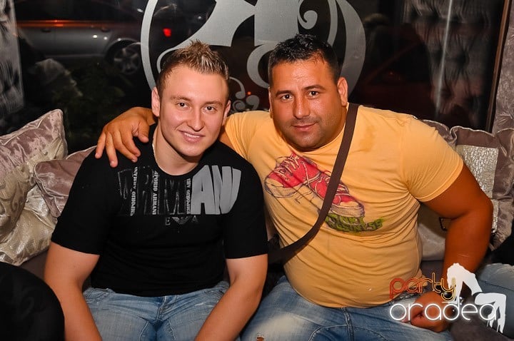 Dj Mahony în Kado Cafe, 
