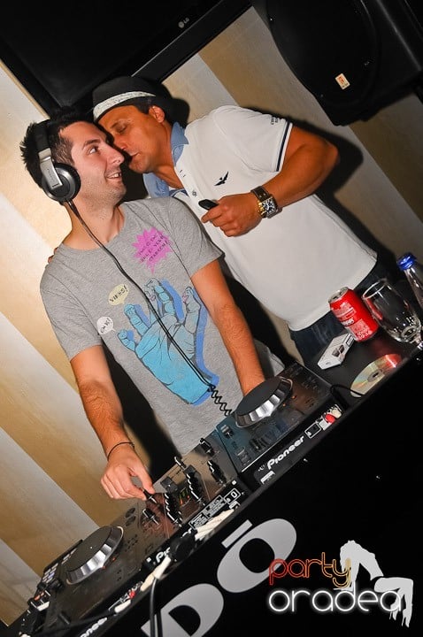 Dj Mahony în Kado Cafe, 