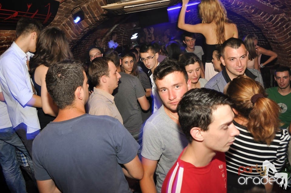 DJ Prody & Caveman in the Mix @ Escape, 