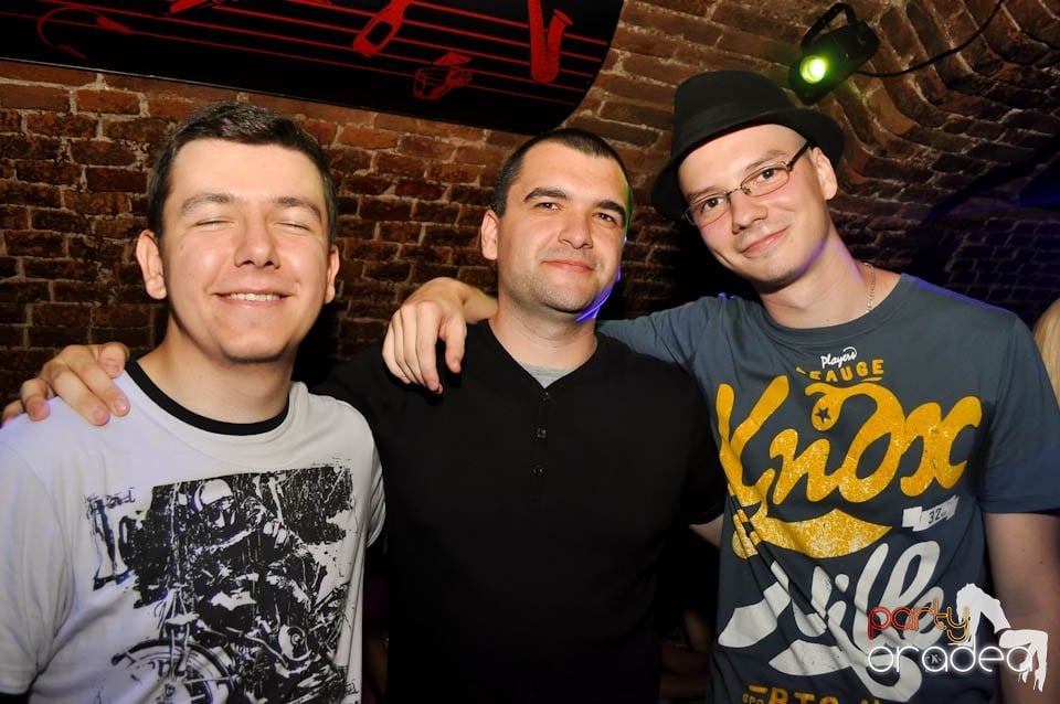 DJ Prody & Caveman in the Mix @ Escape, 