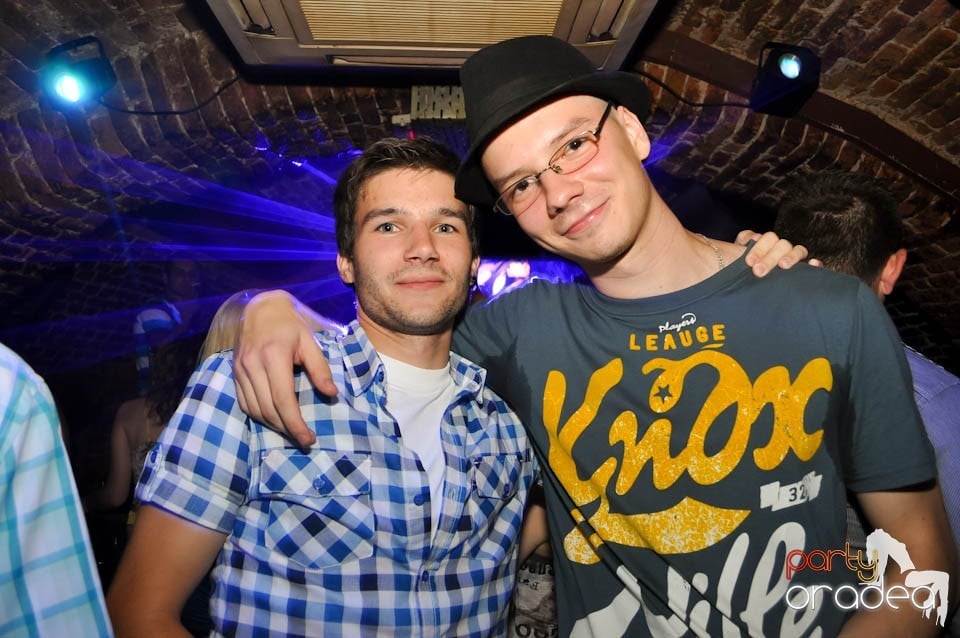 DJ Prody & Caveman in the Mix @ Escape, 