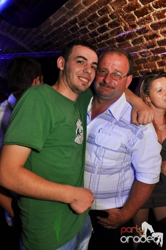 DJ Prody & Caveman in the Mix @ Escape, 