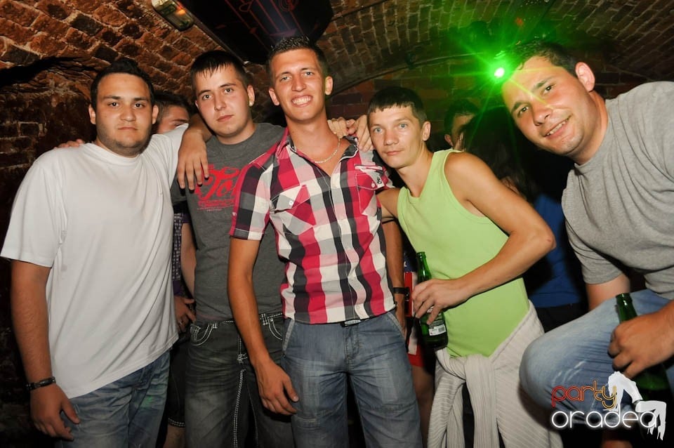 DJ Prody & Caveman in the Mix @ Escape, 