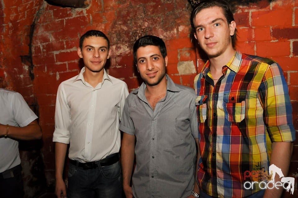 DJ Prody & Caveman in the Mix @ Escape, 