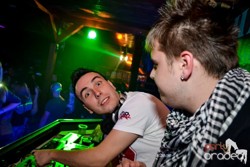 Dj Prody VS Dj Preda în Disco Fahaz, 