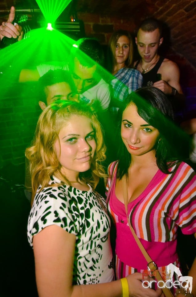 DJ Szatmári & Jucus în Club Escape, 