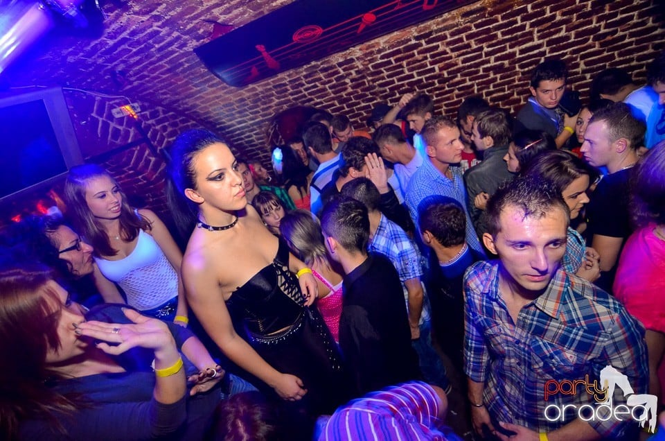 DJ Szatmári & Jucus în Club Escape, 