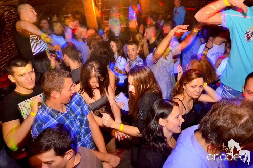 DJ Szatmári & Jucus în Club Escape, 