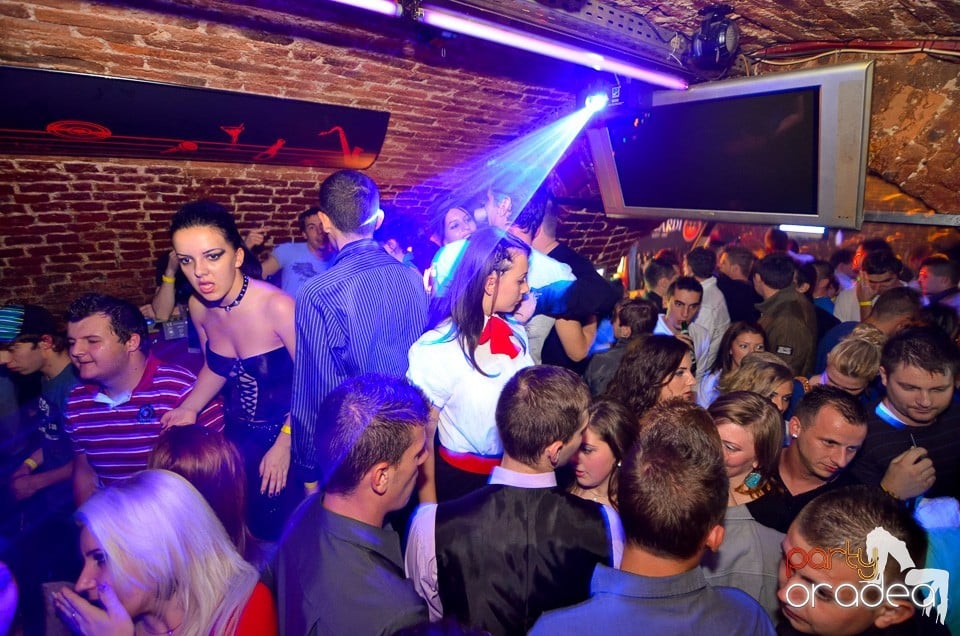 DJ Szatmári & Jucus în Club Escape, 