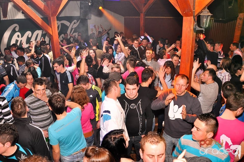 DJ Szatmári & Jucus în Disco Faház, 