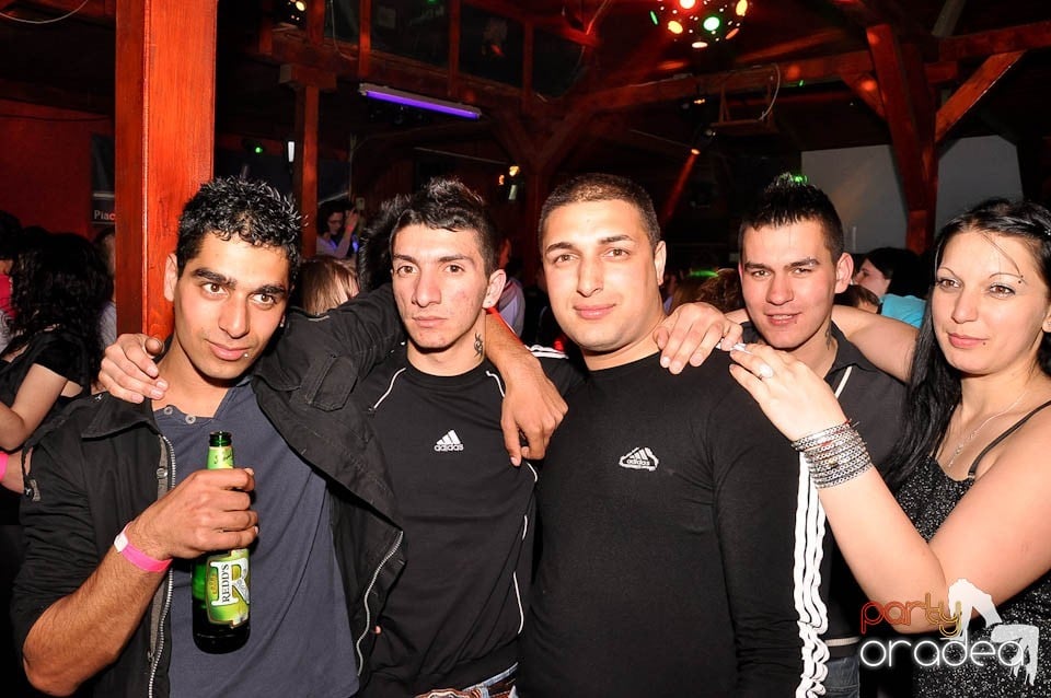 DJ Szatmári & Jucus în Disco Faház, 