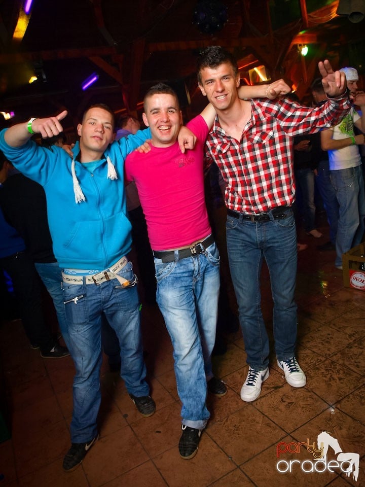 Easter Party în Disco Faház, 