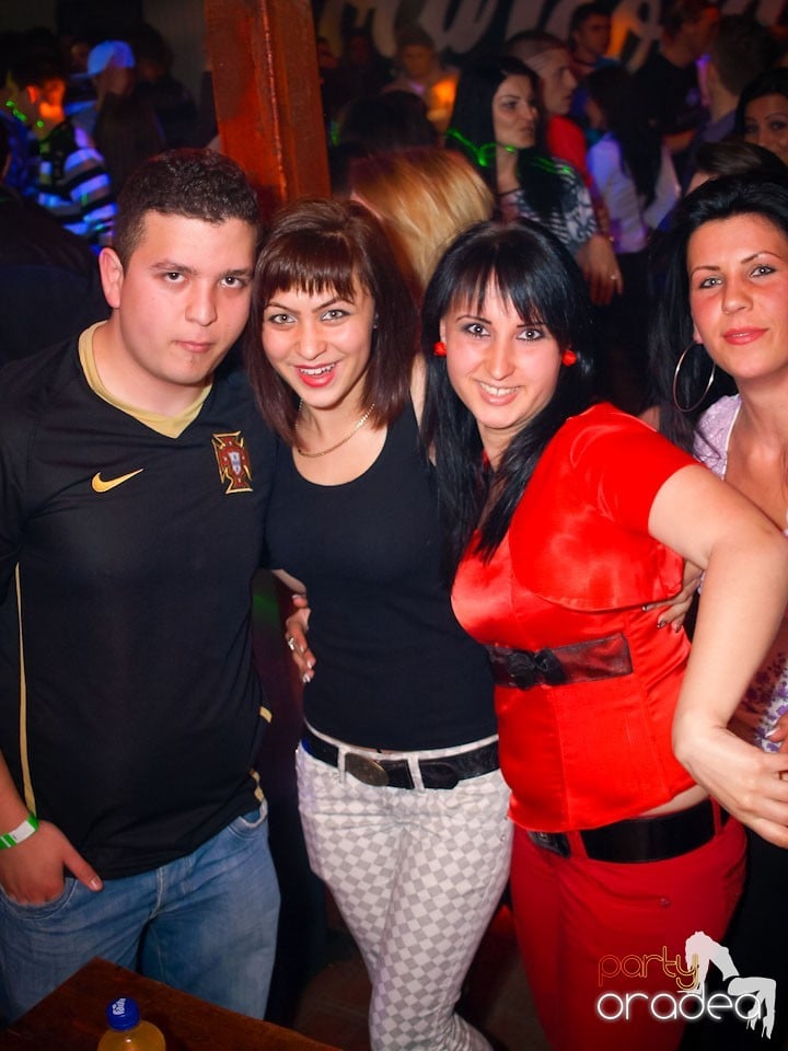 Easter Party în Disco Faház, 