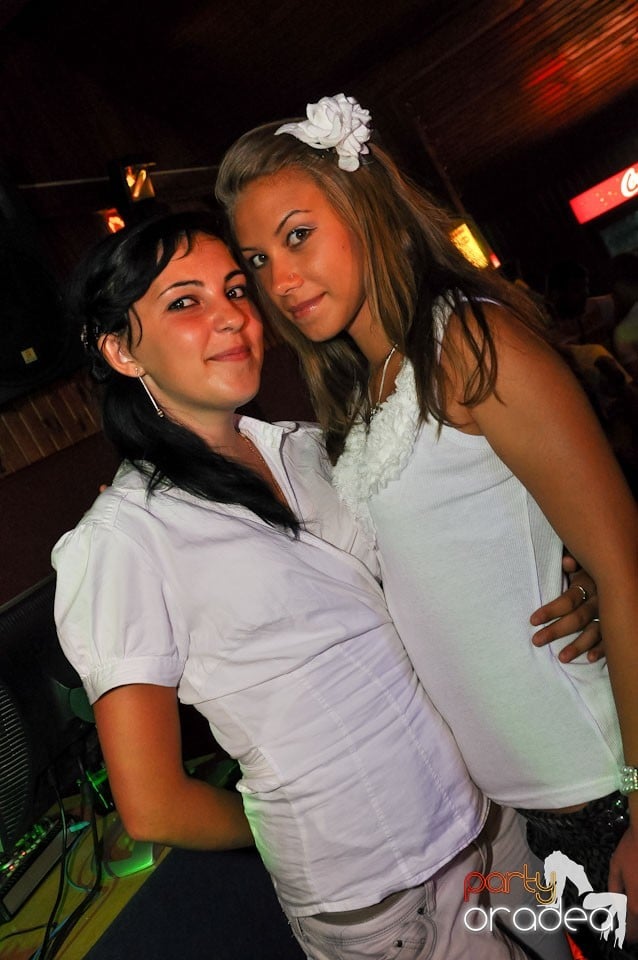 Endless Party în Disco Faház, 