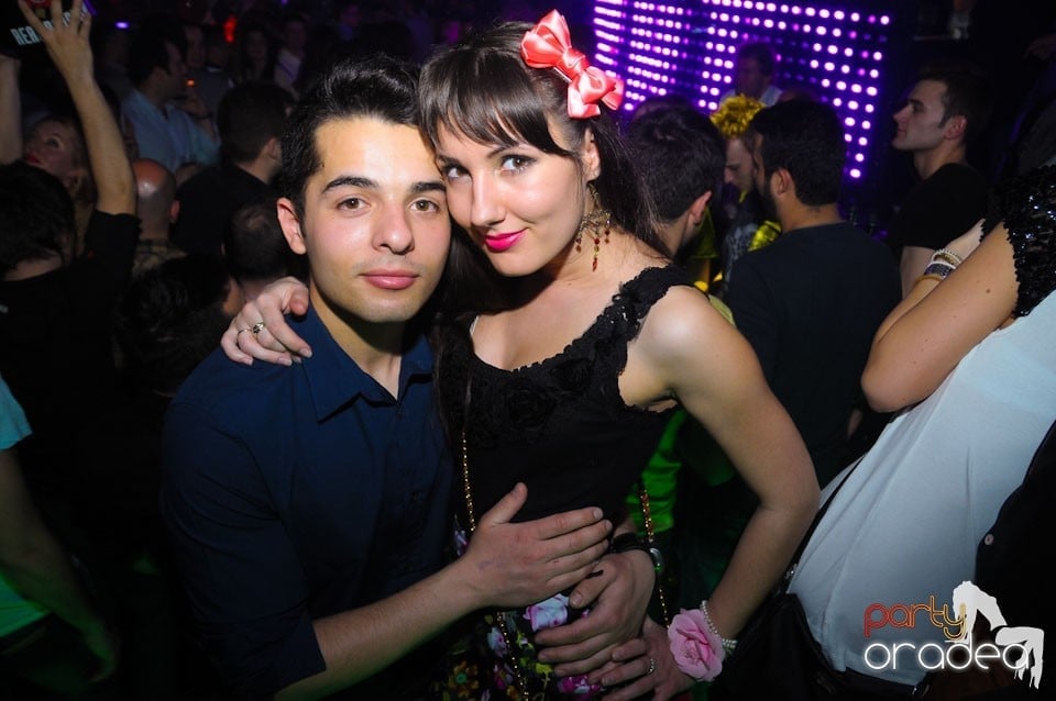 Ernesto Ferreyra & Dos Rayas în The One, 