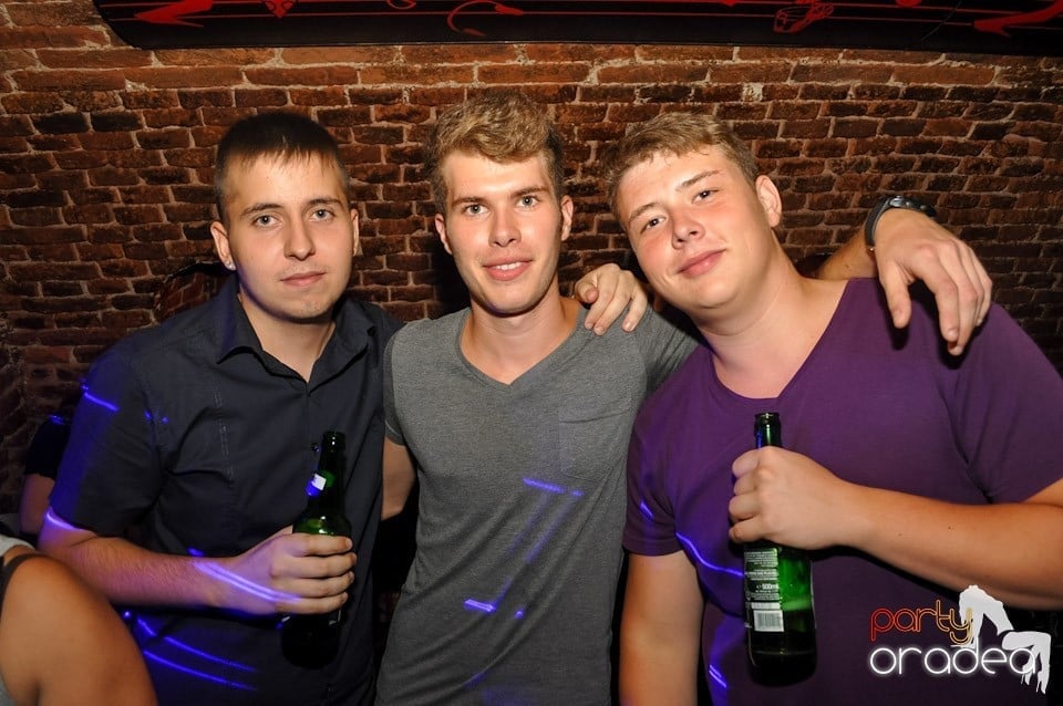 Escape: Carlsberg Summer Party sâmbătă, 