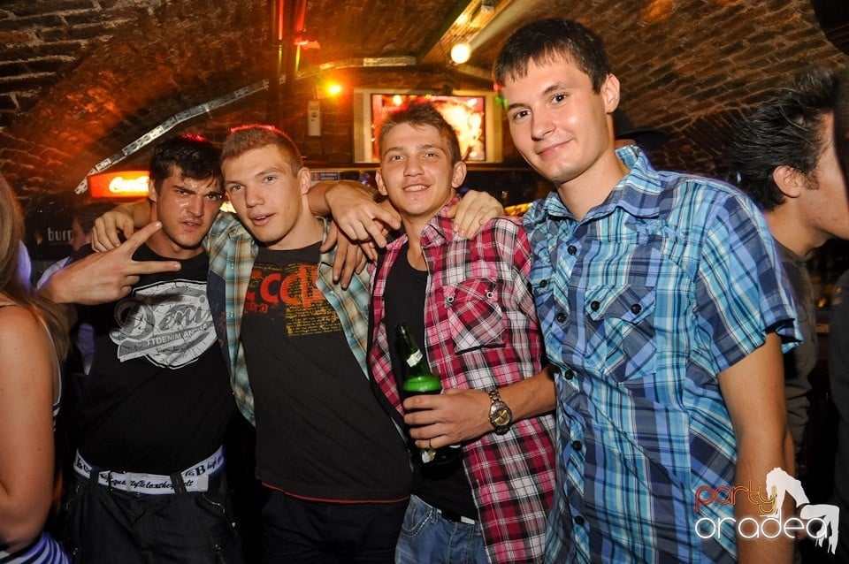 Escape: Carlsberg Summer Party sâmbătă, 