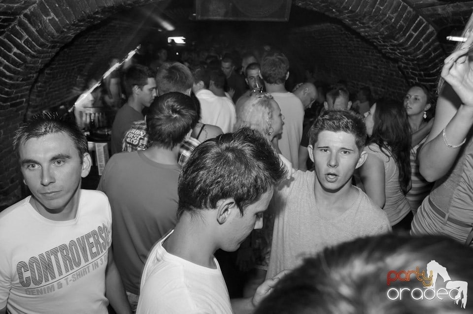 Escape: Carlsberg Summer Party sâmbătă, 