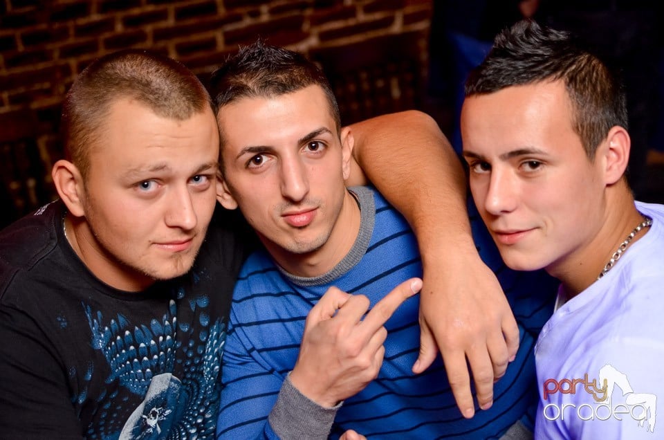 Escape Club Party cu DJ Mihy, 