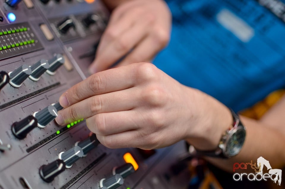 Escape Club Party cu DJ Mihy, 