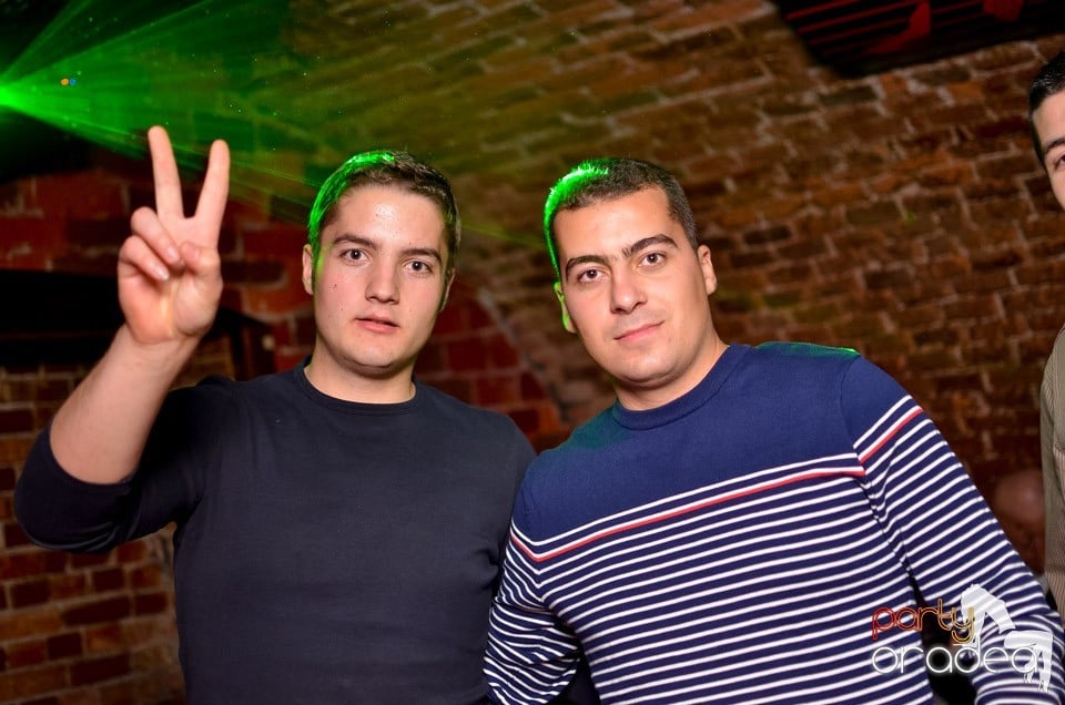 Escape Club Party cu DJ Mihy, 