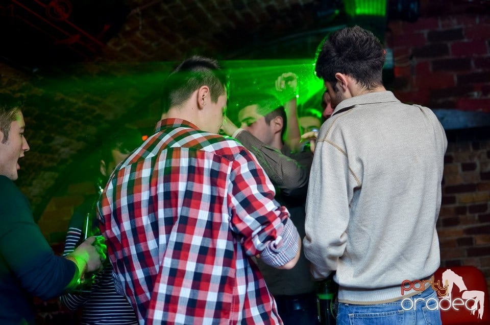 Escape Club Party cu DJ Mihy, 