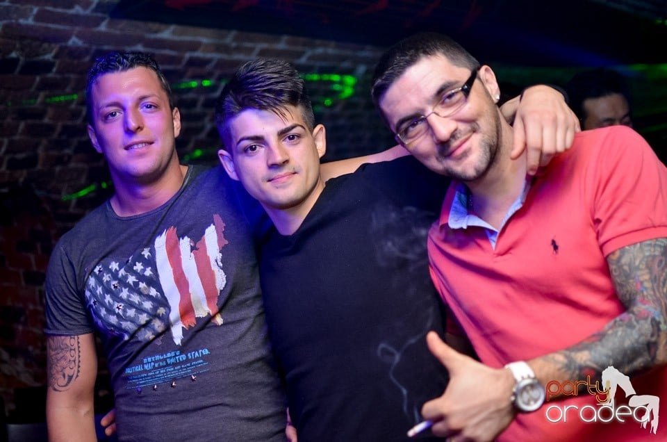 Escape Club Party cu DJ Mihy, 