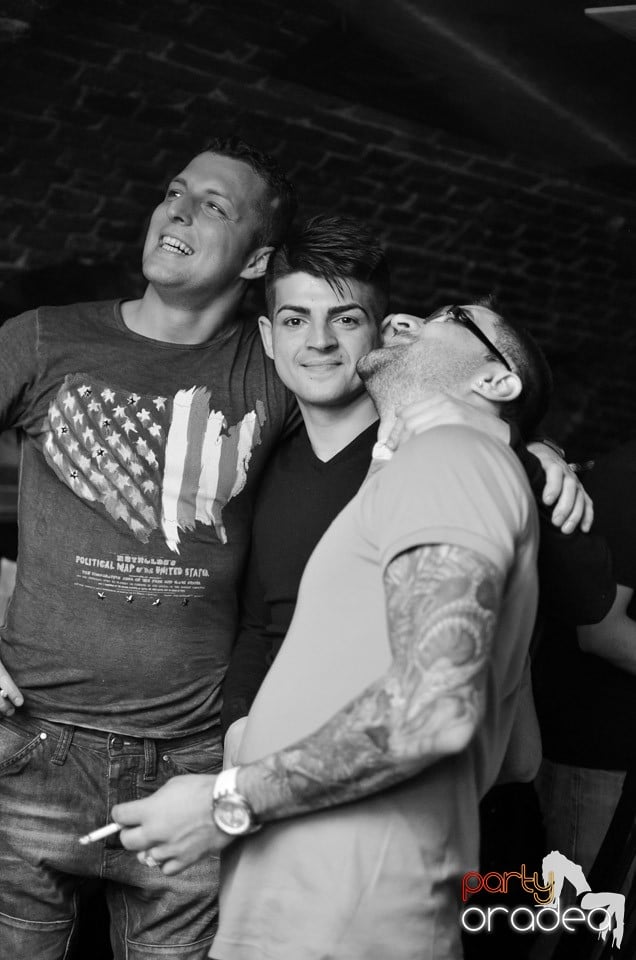 Escape Club Party cu DJ Mihy, 