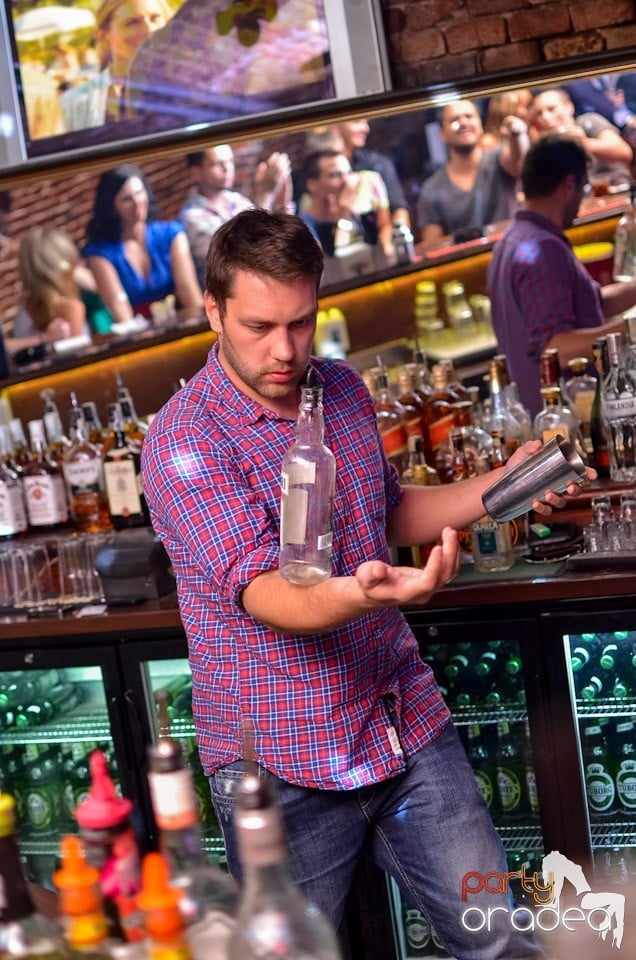 Escape Club: Party in the Night, 