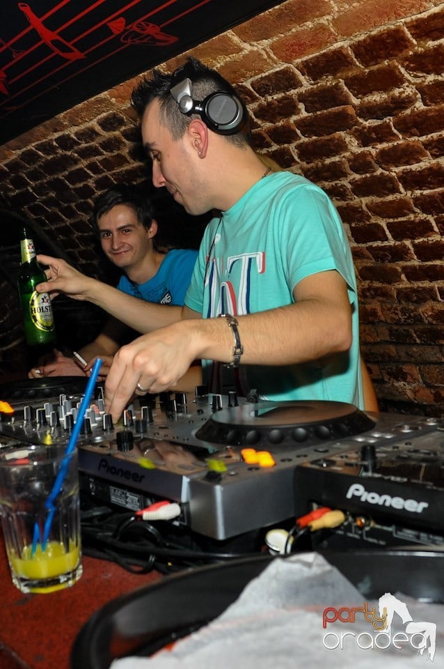 Escape Club - Party Time!, 