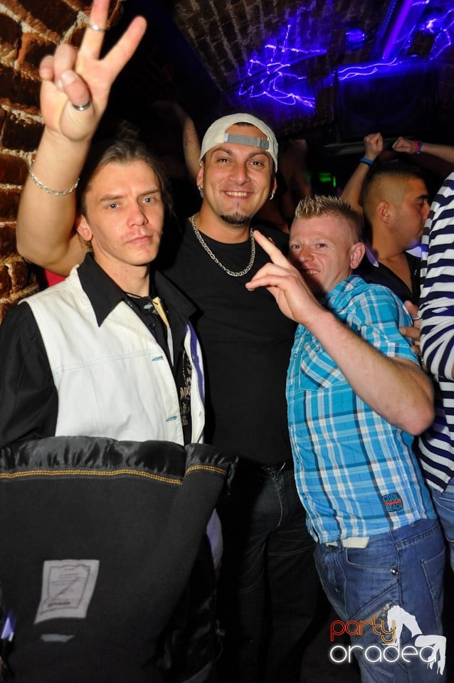 Escape Club - Party Time!, 