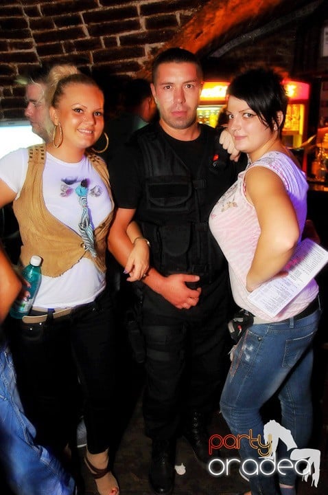 Escape Club zi de zi, 