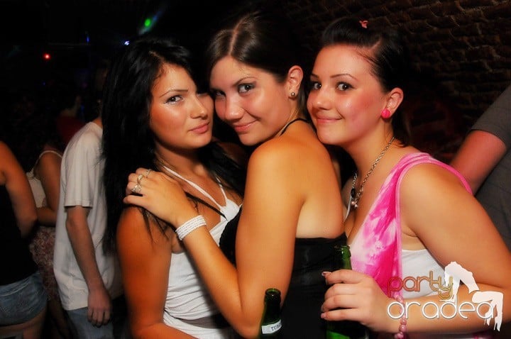 Escape Club zi de zi, 